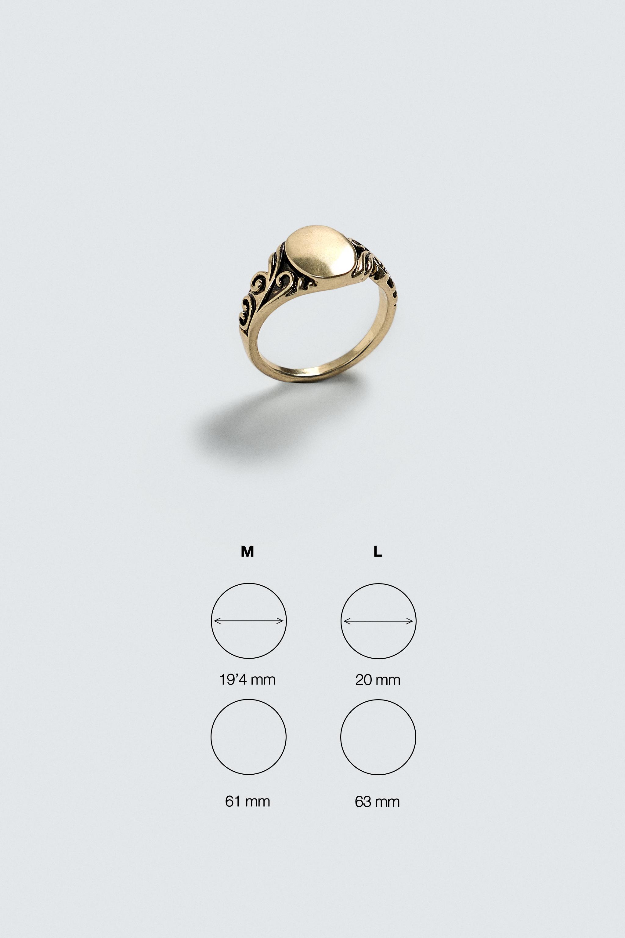 EMBOSSED SIGNET RING